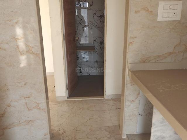 2 BHK Apartment in Kurla West for rent Mumbai. The reference number is 16770375
