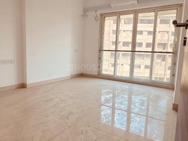 2 BHK Apartment in Kurla West for rent Mumbai. The reference number is 19177881
