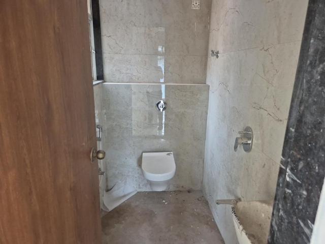 2 BHK Apartment in Kurla West for rent Mumbai. The reference number is 20801702