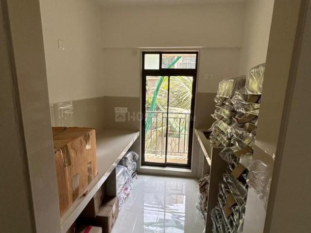 2 BHK Apartment in Kurla West for resale Mumbai. The reference number is 20658244