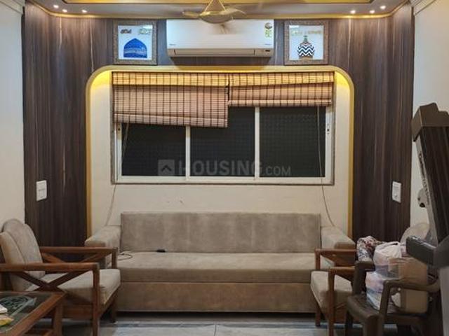 2 BHK Apartment in Kurla West for resale Mumbai. The reference number is 20620082