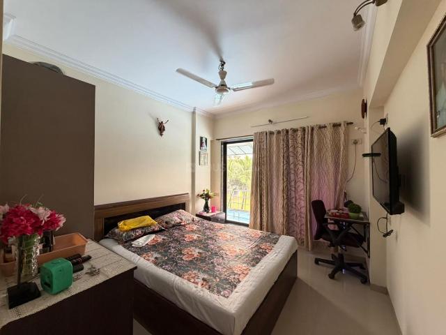 2 BHK Apartment in Kurla West for resale Mumbai. The reference number is 21233885