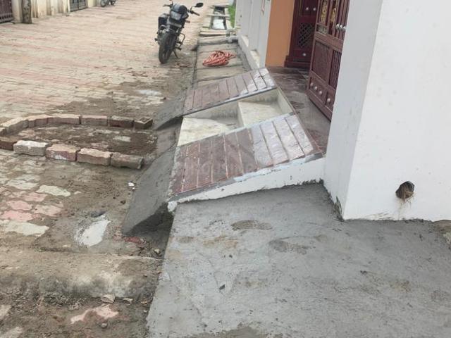 2 BHK Apartment in Housing Colony for rent Gonda. The reference number is 20592915