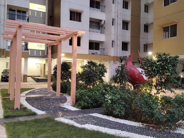 2 BHK Apartment in Howrah Railway Station for resale Howrah. The reference number is 20144449