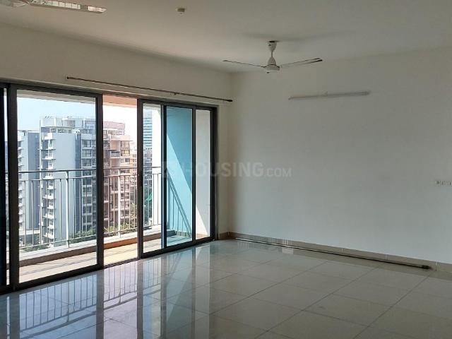 2 BHK Apartment in Hadapsar for rent Pune. The reference number is 15734288