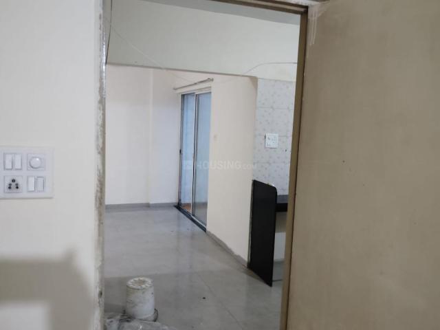 2 BHK Apartment in Hadapsar for rent Pune. The reference number is 19338329