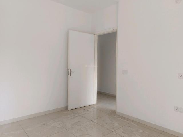2 BHK Apartment in Hadapsar for rent Pune. The reference number is 19527130