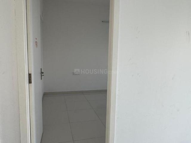 2 BHK Apartment in Hadapsar for rent Pune. The reference number is 19529866