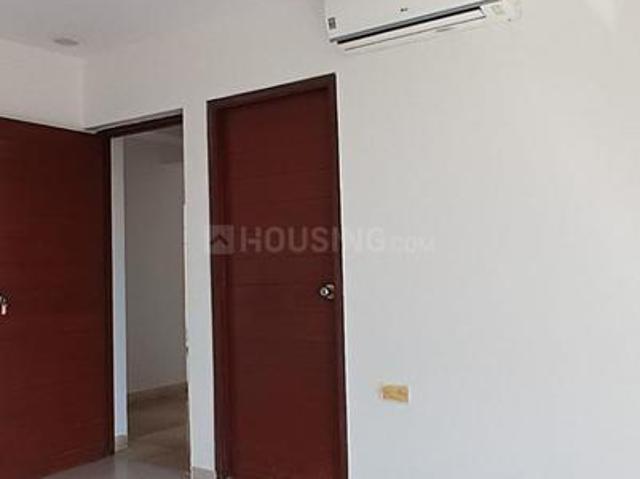 2 BHK Apartment in Hadapsar for rent Pune. The reference number is 19640909