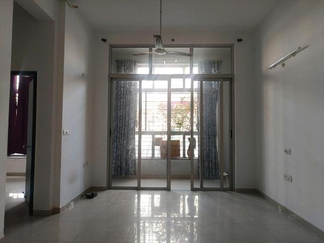 2 BHK Apartment in Hadapsar for rent Pune. The reference number is 19636901