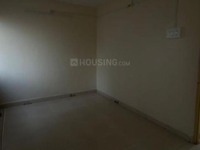 2 BHK Apartment in Hadapsar for rent Pune. The reference number is 19804669