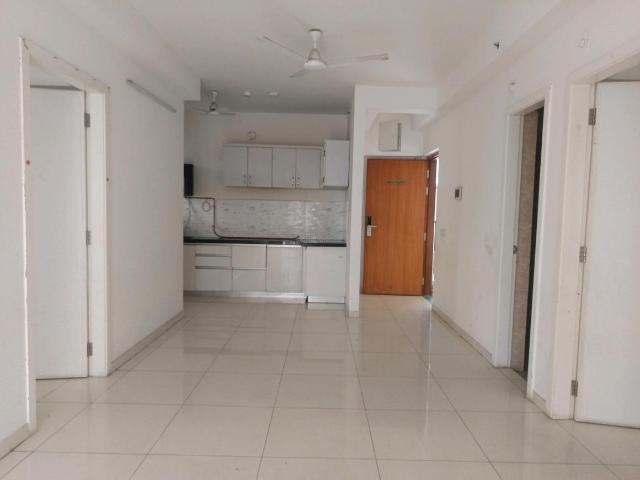 2 BHK Apartment in Hadapsar for rent Pune. The reference number is 19931973
