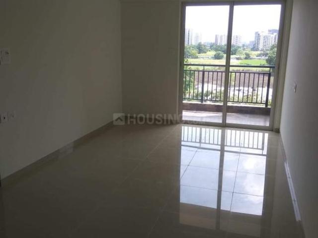 2 BHK Apartment in Hadapsar for rent Pune. The reference number is 20155695