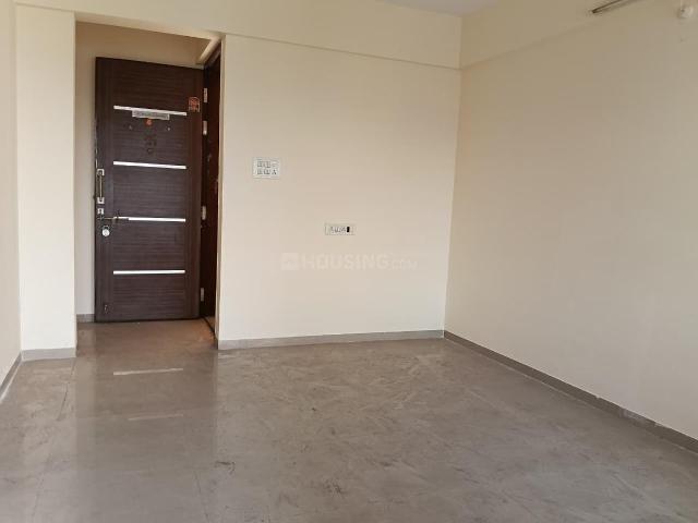 2 BHK Apartment in Hadapsar for rent Pune. The reference number is 20156540