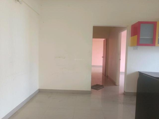 2 BHK Apartment in Hadapsar for rent Pune. The reference number is 20156575