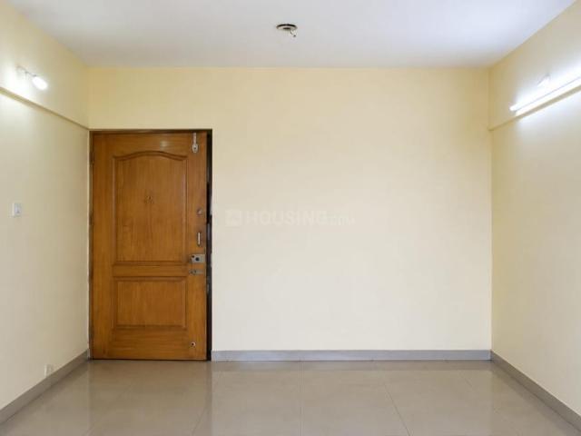 2 BHK Apartment in Hadapsar for rent Pune. The reference number is 20182742