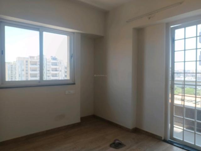 2 BHK Apartment in Hadapsar for rent Pune. The reference number is 20115709