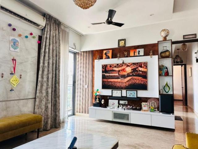 2 BHK Apartment in Hadapsar for rent Pune. The reference number is 20116383