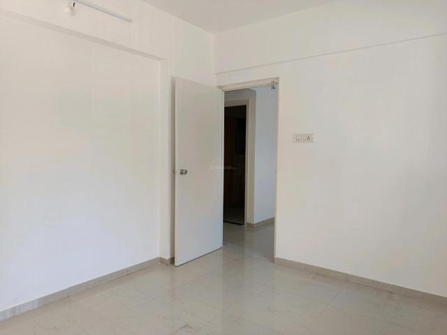 2 BHK Apartment in Hadapsar for rent Pune. The reference number is 20130824