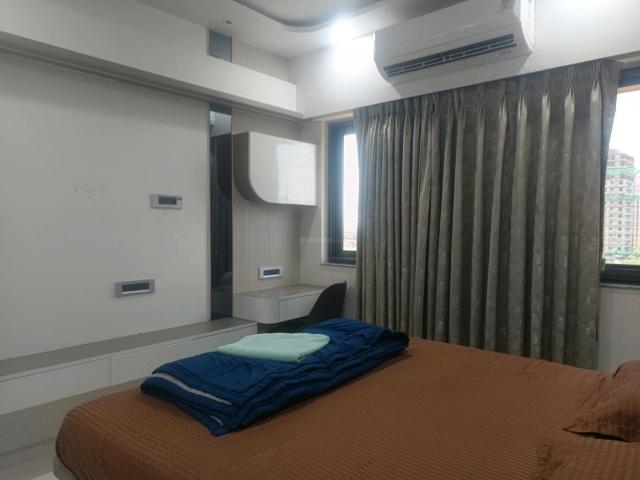 2 BHK Apartment in Hadapsar for rent Pune. The reference number is 20281526