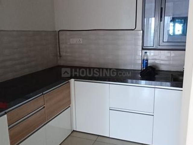 2 BHK Apartment in Hadapsar for rent Pune. The reference number is 20446468
