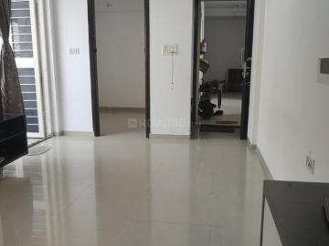 2 BHK Apartment in Hadapsar for rent Pune. The reference number is 20439161