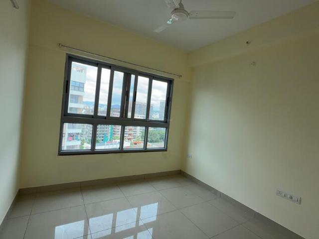 2 BHK Apartment in Hadapsar for rent Pune. The reference number is 20579523