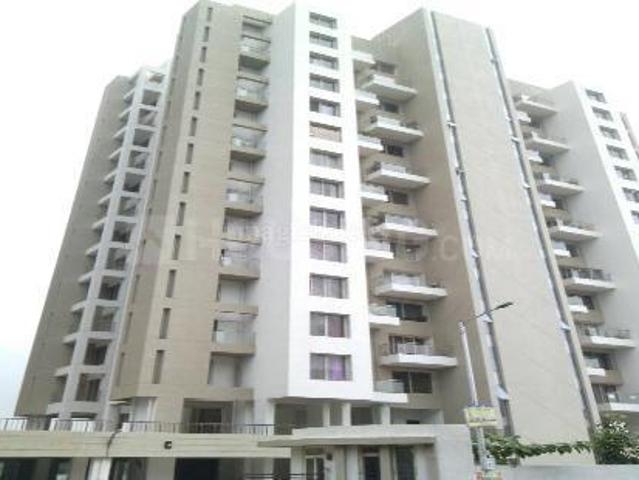 2 BHK Apartment in Hadapsar for rent Pune. The reference number is 20580715