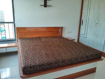 2 BHK Apartment in Hadapsar for rent Pune. The reference number is 20528907