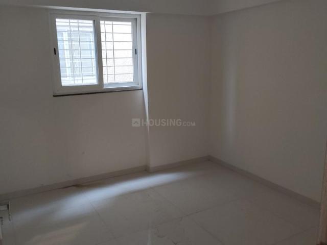 2 BHK Apartment in Hadapsar for rent Pune. The reference number is 20645667