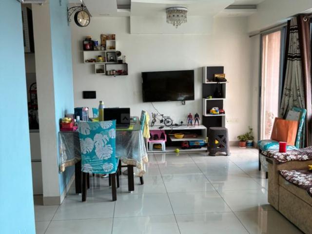 2 BHK Apartment in Hadapsar for rent Pune. The reference number is 20668787