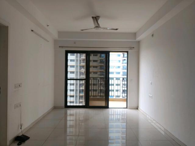2 BHK Apartment in Hadapsar for rent Pune. The reference number is 20695709
