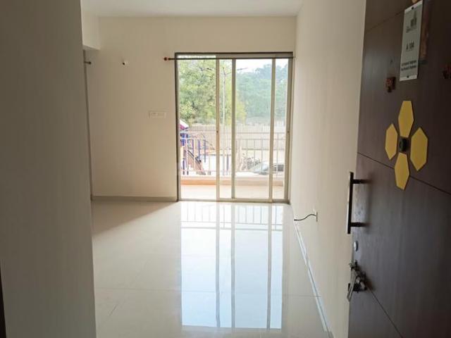 2 BHK Apartment in Hadapsar for rent Pune. The reference number is 20610272