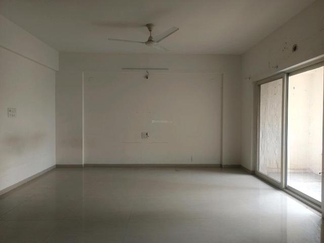 2 BHK Apartment in Hadapsar for rent Pune. The reference number is 20615072