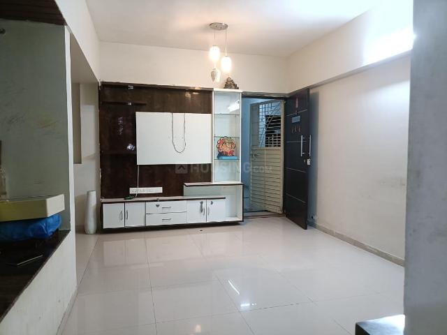 2 BHK Apartment in Hadapsar for rent Pune. The reference number is 20623276