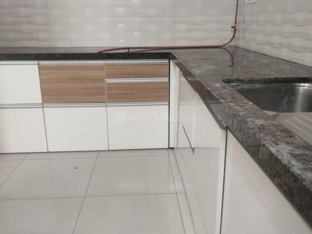 2 BHK Apartment in Hadapsar for rent Pune. The reference number is 20845436