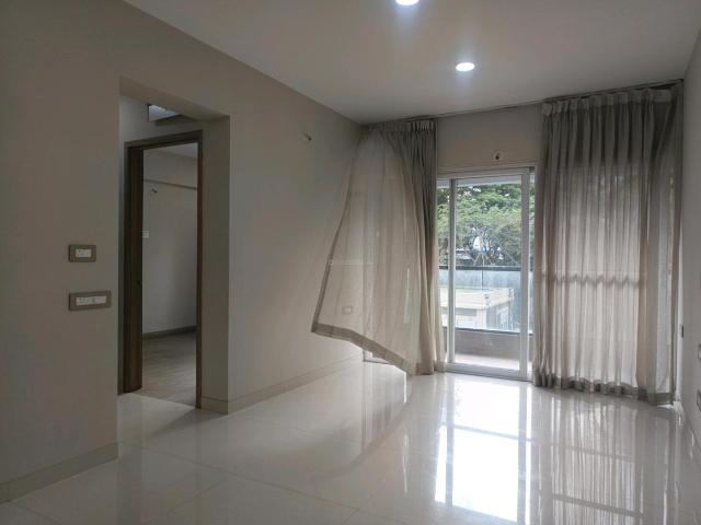 2 BHK Apartment in Hadapsar for rent Pune. The reference number is 20827553