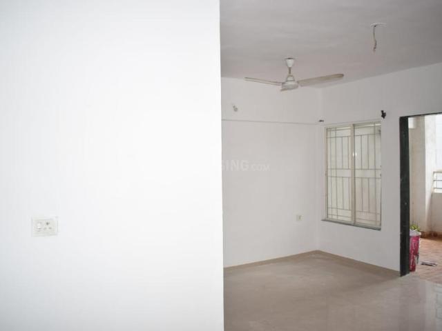 2 BHK Apartment in Hadapsar for rent Pune. The reference number is 20997689