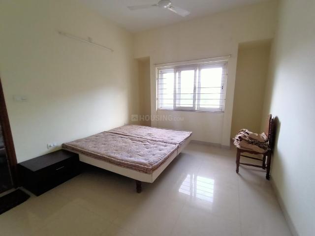 2 BHK Apartment in Hadapsar for rent Pune. The reference number is 20997719