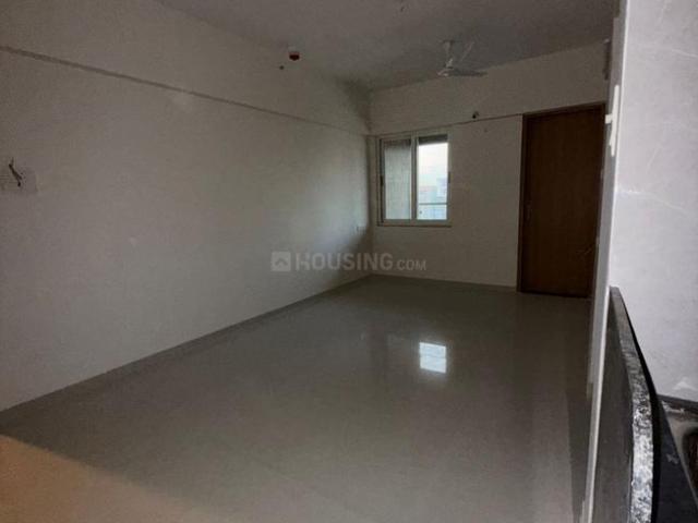 2 BHK Apartment in Hadapsar for rent Pune. The reference number is 20900675