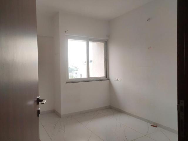 2 BHK Apartment in Hadapsar for rent Pune. The reference number is 20912013