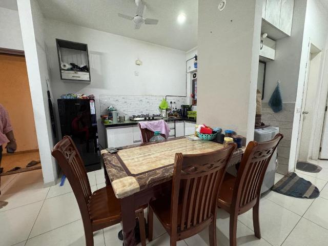 2 BHK Apartment in Hadapsar for rent Pune. The reference number is 21044918