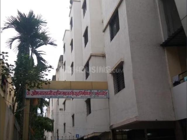 2 BHK Apartment in Hadapsar for rent Pune. The reference number is 21046892