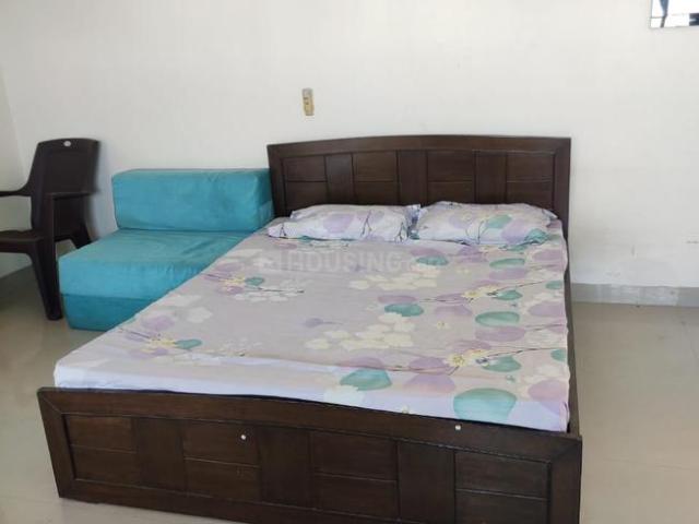 2 BHK Apartment in Hadapsar for rent Pune. The reference number is 21074044