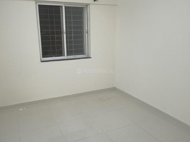 2 BHK Apartment in Hadapsar for rent Pune. The reference number is 21078788