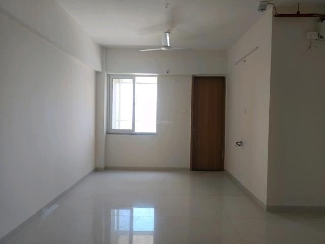 2 BHK Apartment in Hadapsar for rent Pune. The reference number is 21020931