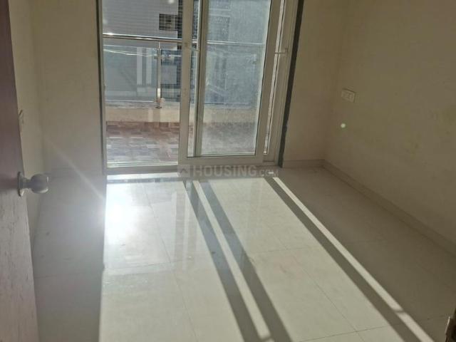 2 BHK Apartment in Hadapsar for rent Pune. The reference number is 21026832