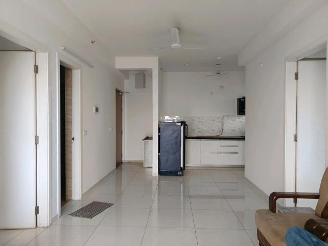 2 BHK Apartment in Hadapsar for rent Pune. The reference number is 21030743