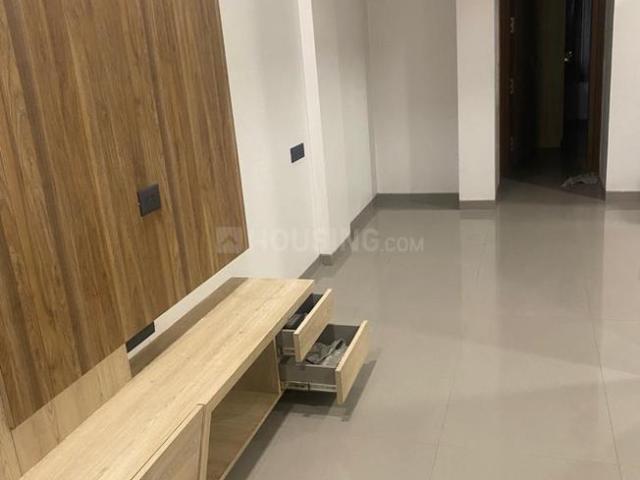2 BHK Apartment in Hadapsar for rent Pune. The reference number is 21174503