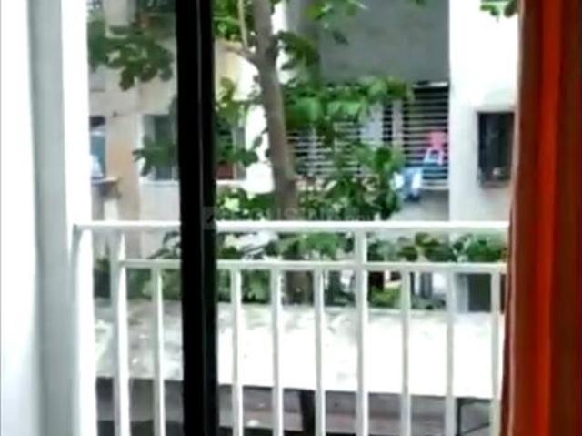 2 BHK Apartment in Hadapsar for rent Pune. The reference number is 21197096